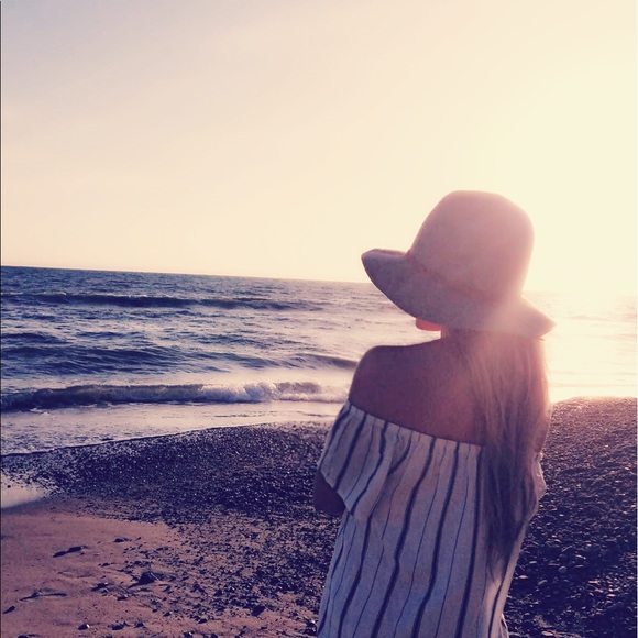 🙋🏼♀️ Hey y’all! 🦋 I’m Krissy! ☀️ - Picture 2 of 2